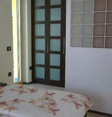 Juno Apartman דירה Sárvár