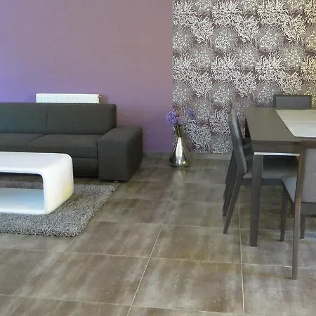 דירה Juno Apartman *