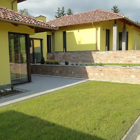 דירה Juno Apartman