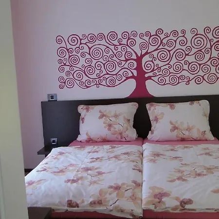 Juno Apartman